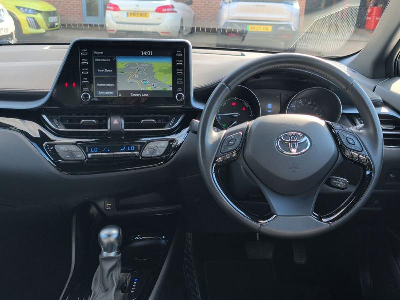 Used Toyota C-HR NV21USD 13