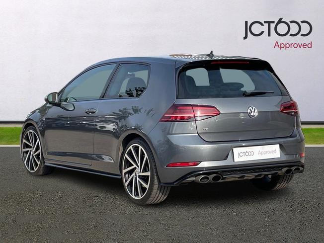 VOLKSWAGEN Golf Photo 3