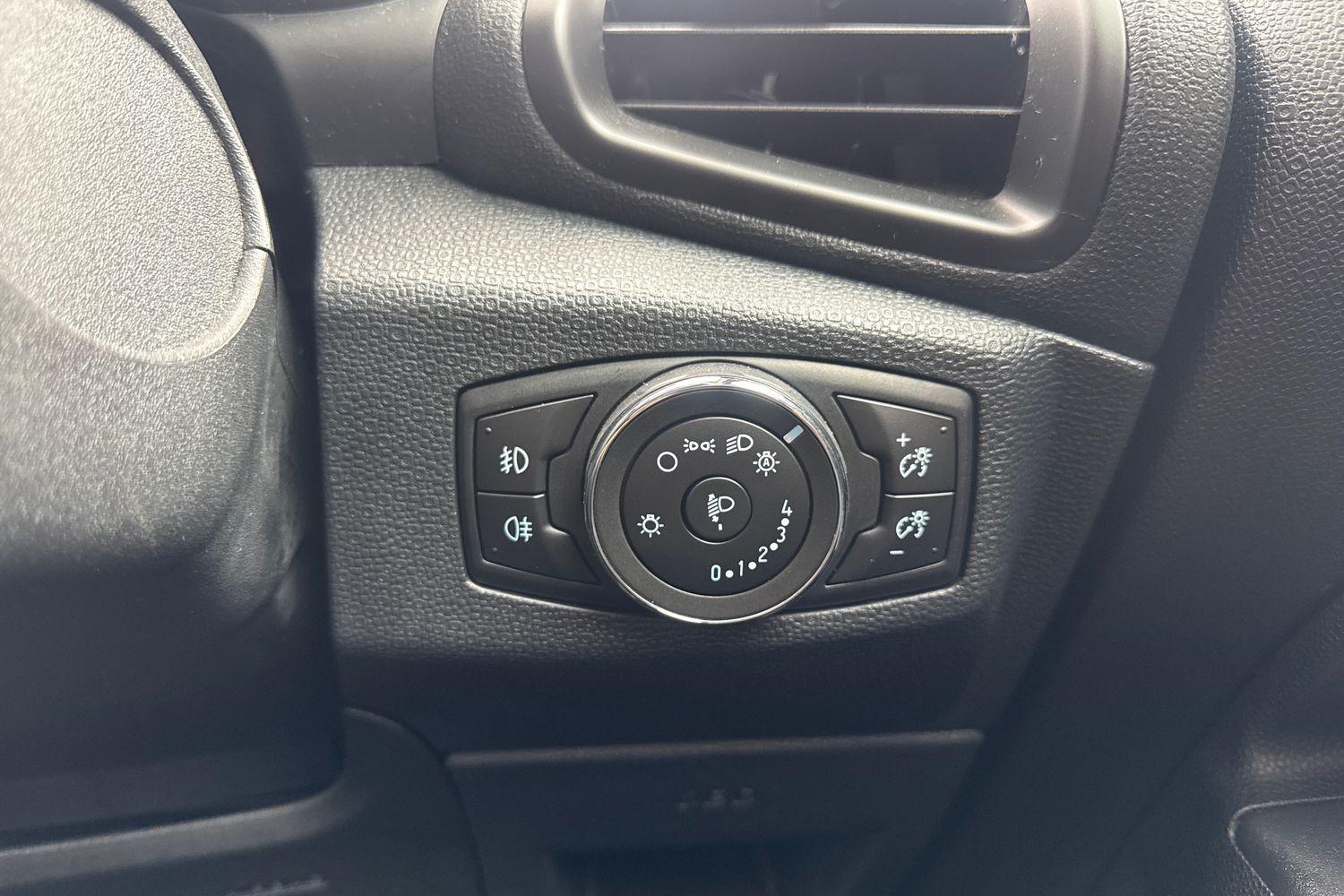 Ford ECOSPORT Photo 35
