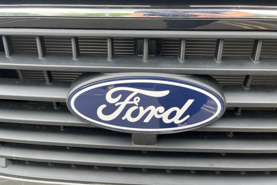 Used Ford TRANSIT CUSTOM YM75BZS 36
