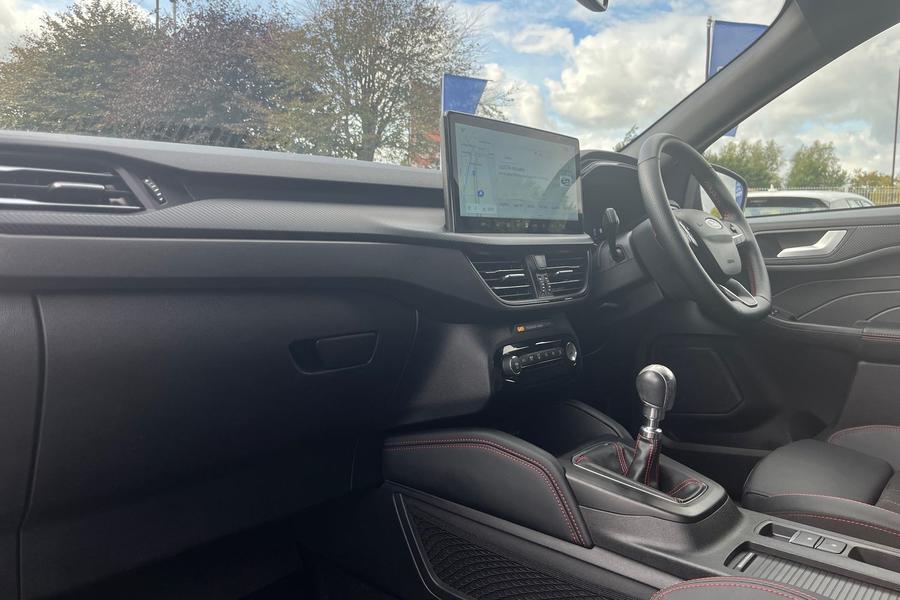 Ford Kuga Photo autoimg-c1db76536fca318359921430910654f51f0fee31.jpg