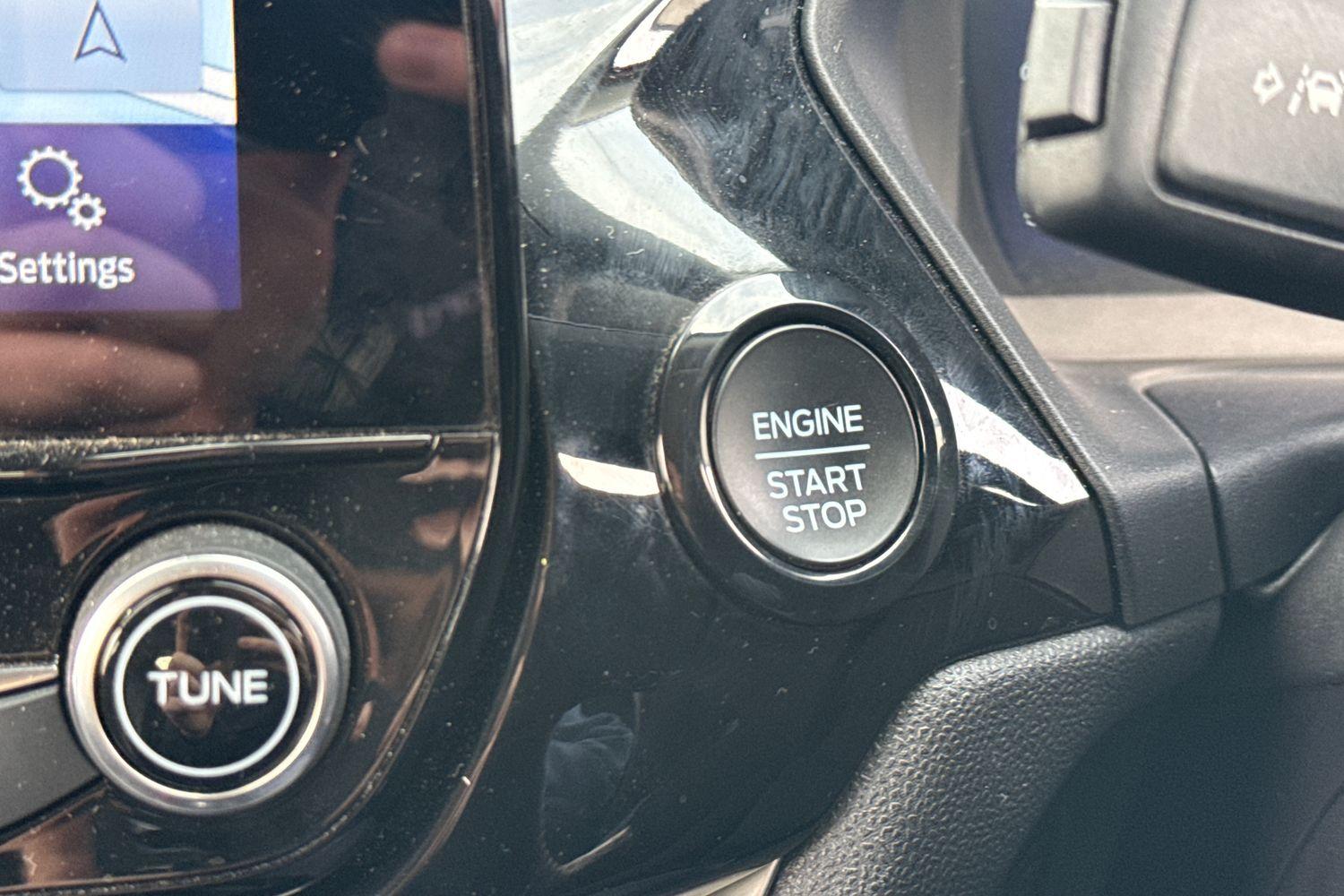 Ford FIESTA Photo 29
