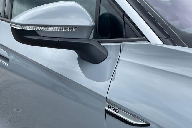 VOLKSWAGEN Id.5 Photo 20