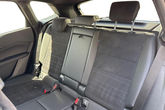 BMW 2 Series Photo 9