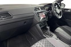 Volkswagen Tiguan Photo 2