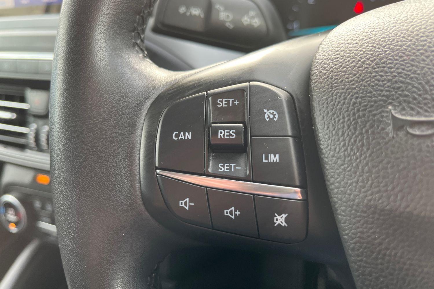 Ford FOCUS Photo 28