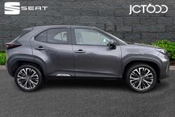 TOYOTA Yaris Cross Photo 4