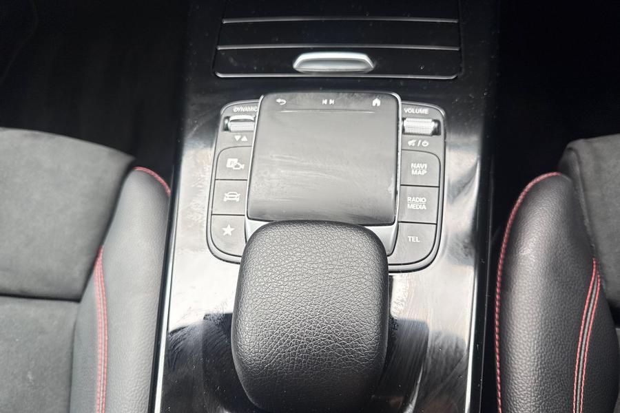 Mercedes-Benz A CLASS Photo autoimg-c1ec57a9811e39717965d433d1dd1a2aa9d4b4ba.jpg