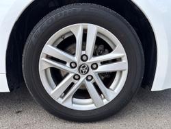 TOYOTA Corolla Photo 5