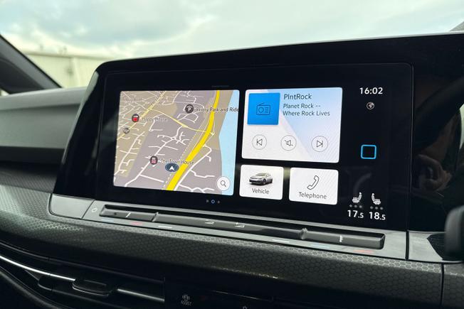 VOLKSWAGEN Golf Photo 14