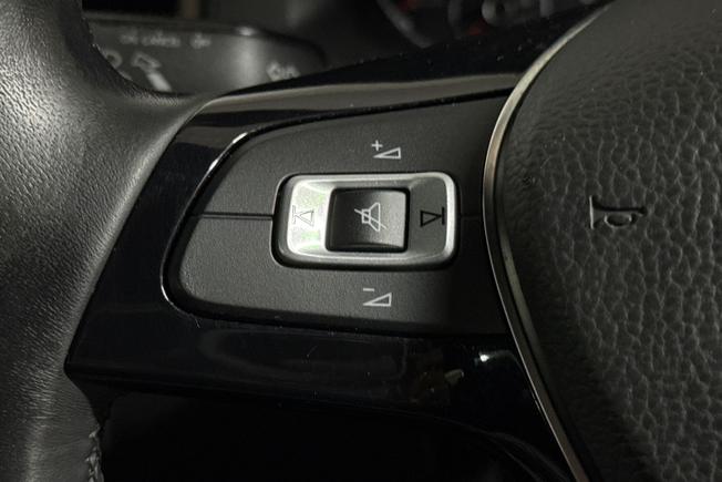 VOLKSWAGEN Polo Photo 16