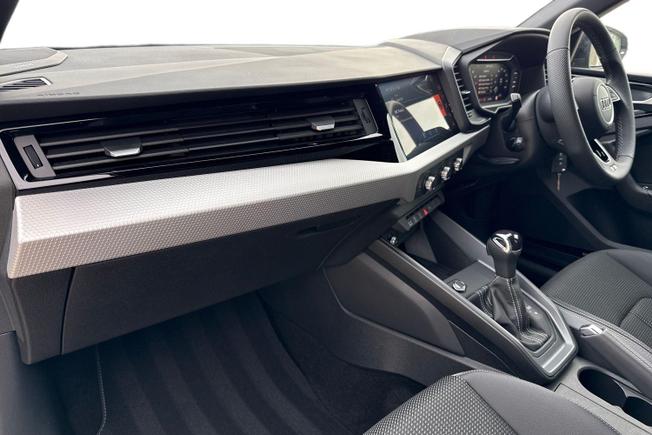 AUDI  A1 Sportback  Photo 2