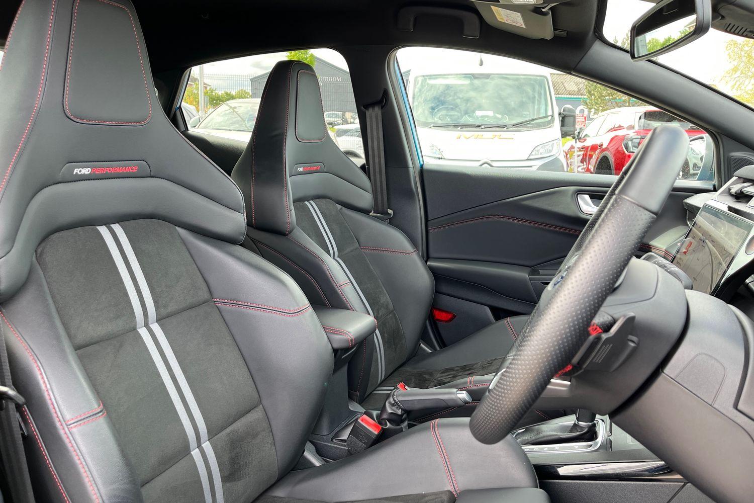Ford Puma Photo 16