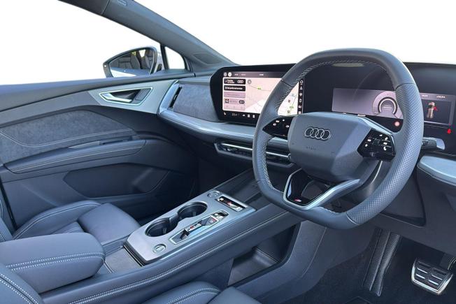 AUDI  Audi Q4 Photo 6