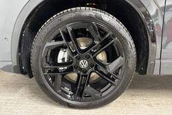 VOLKSWAGEN Tiguan Photo 5