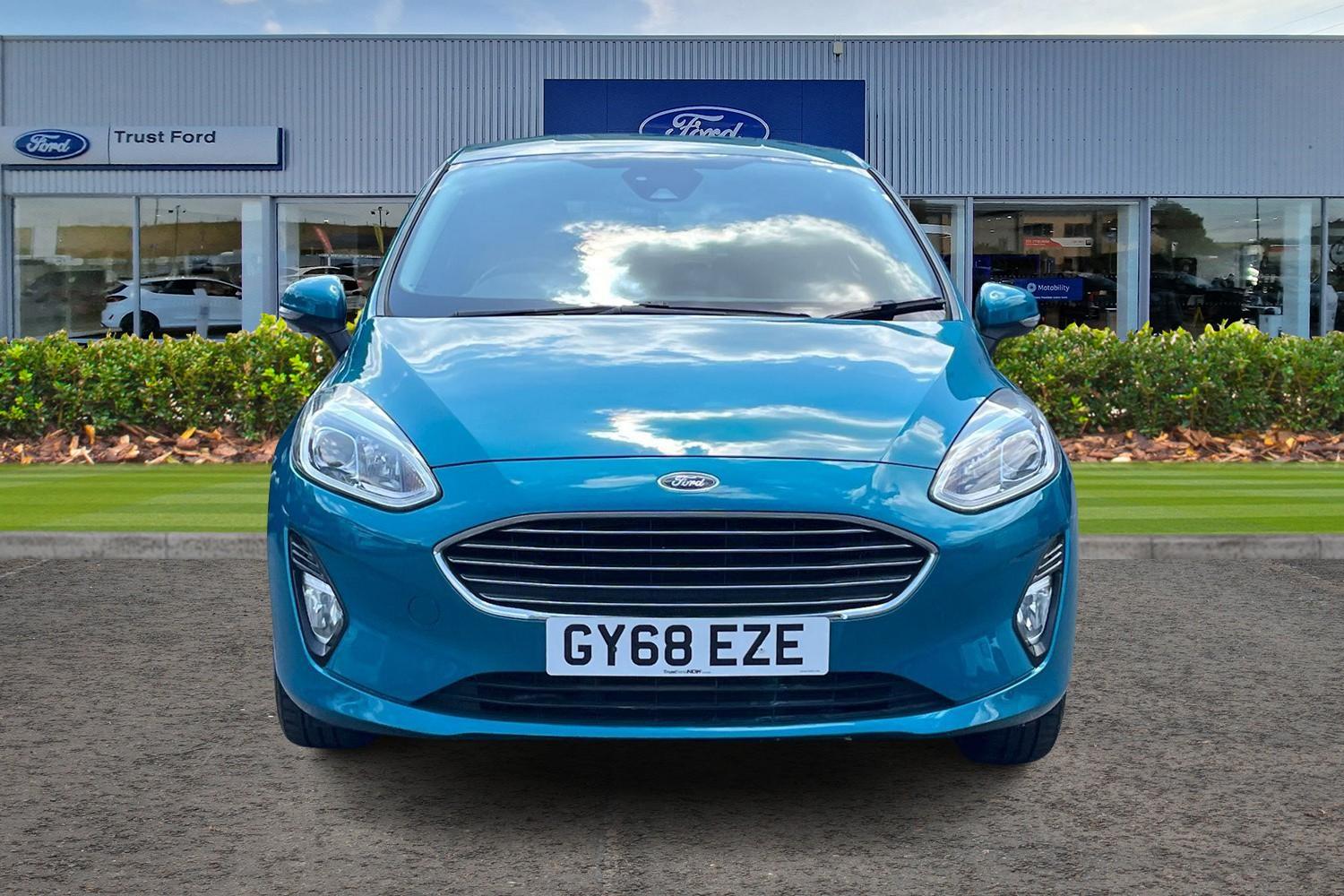 Ford FIESTA Photo 5