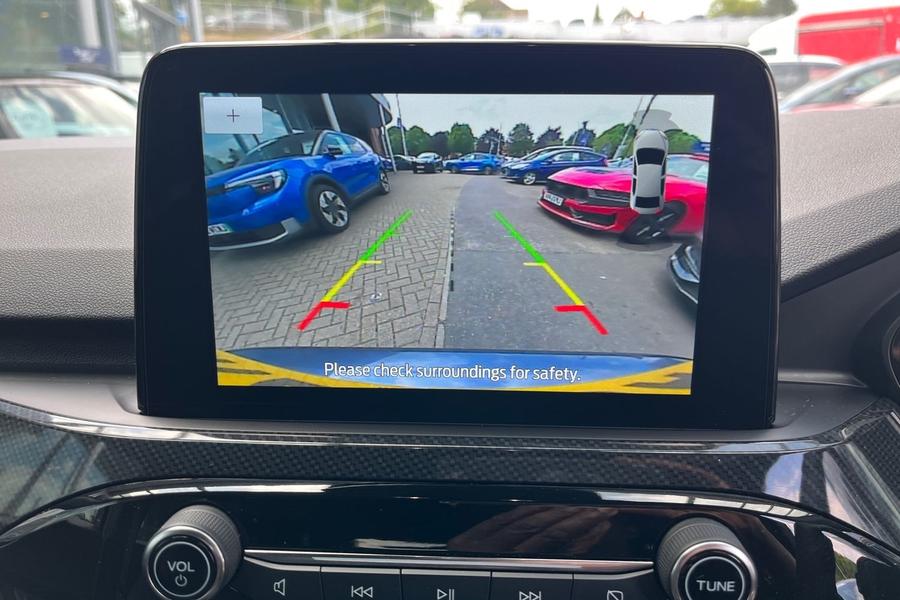 Ford Kuga Photo autoimg-c21454140e2fed8c7ea9f7f2ab05c998137b8fde.jpg