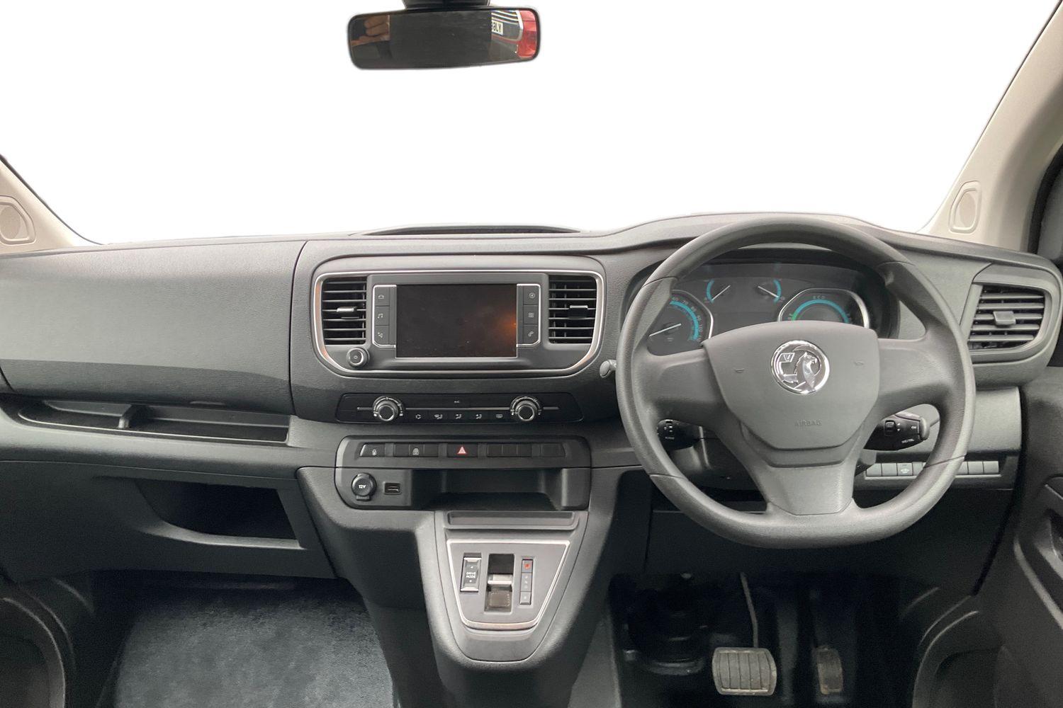 Vauxhall VIVARO LIFE Photo 9