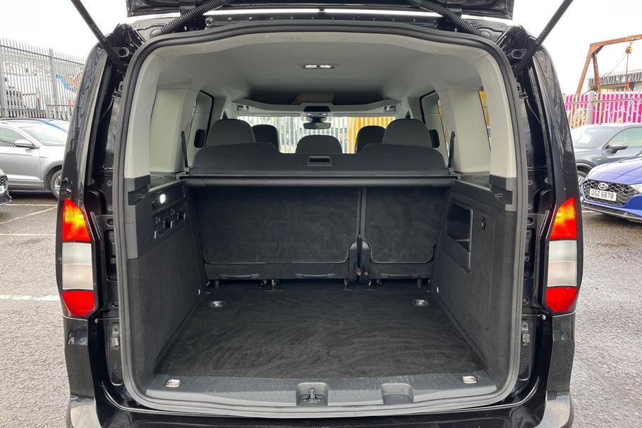 Used Ford Tourneo Connect 21