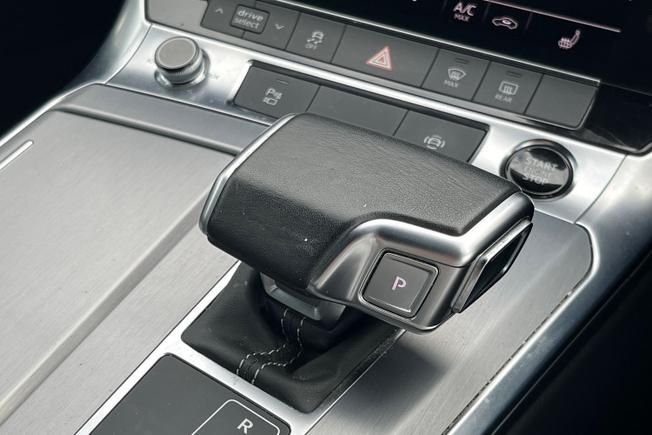 AUDI A6 Photo 32