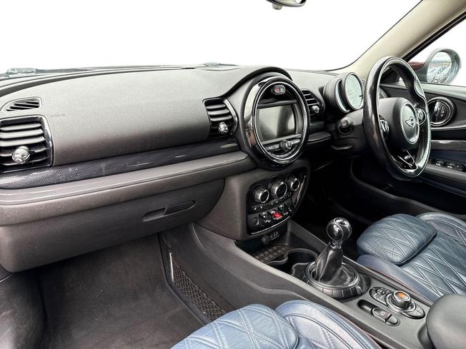 MINI Clubman Photo 2