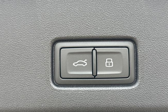 Audi Q4 Photo 48