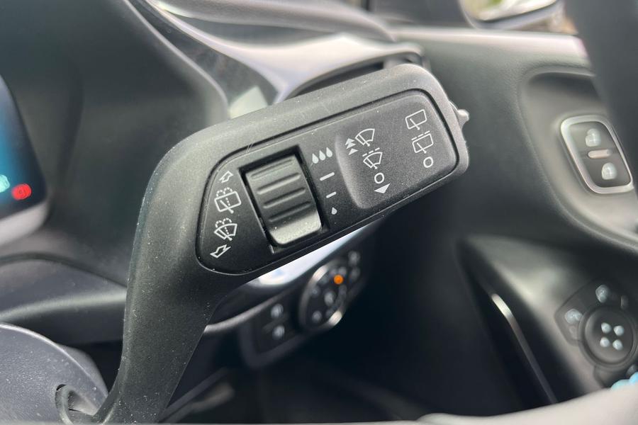 Ford FIESTA Photo autoimg-c221b0860840453d1168e26395a333bb6cb2a108.jpg