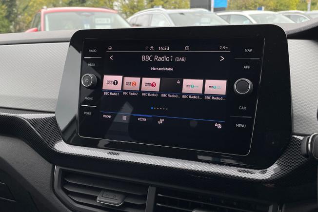 VOLKSWAGEN T-Cross Photo 13