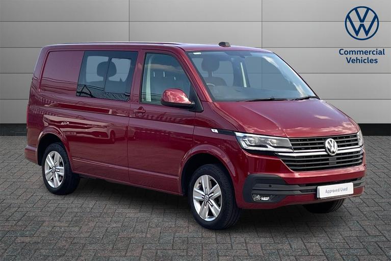 Used 2023 Volkswagen Transporter T32 Highline Kombi DSG SWB Euro 6 150ps *SAT NAV*LED LIGHTS* Fortana Red at JCT600