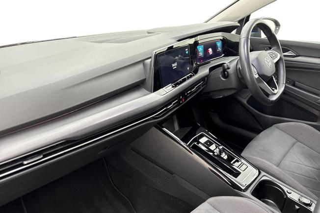VOLKSWAGEN Golf Photo 2