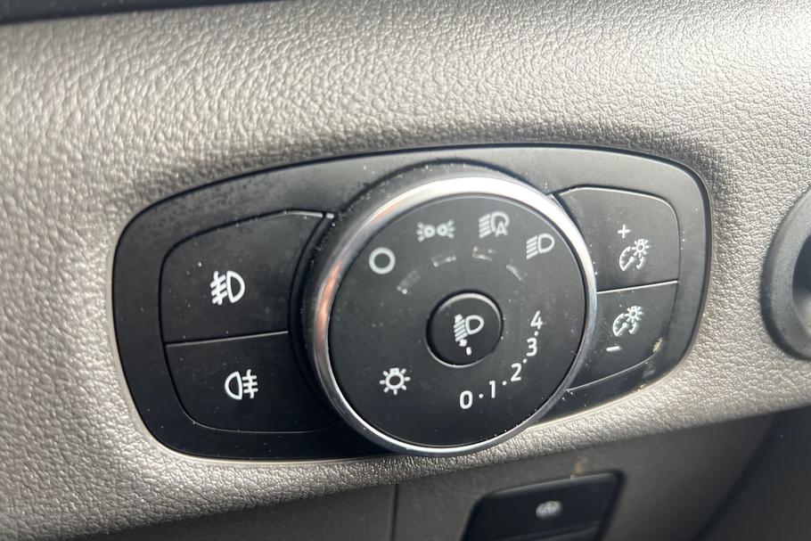 Used FORD TRANSIT WR75CVL 31