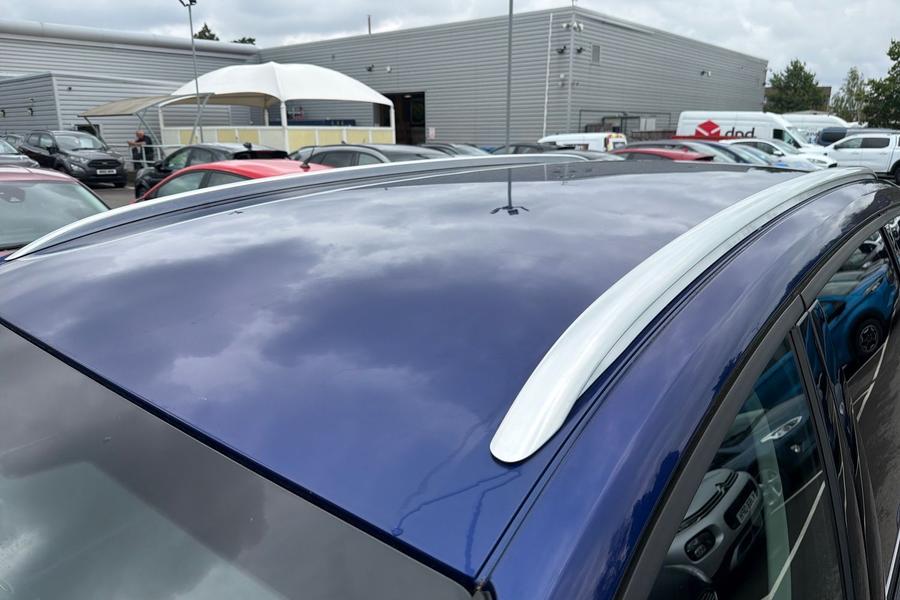 Ford GALAXY Photo autoimg-c22980a1a58e344741dd645b0aa4de36d0da47e1.jpg