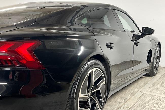 AUDI E-Tron Gt Photo 36