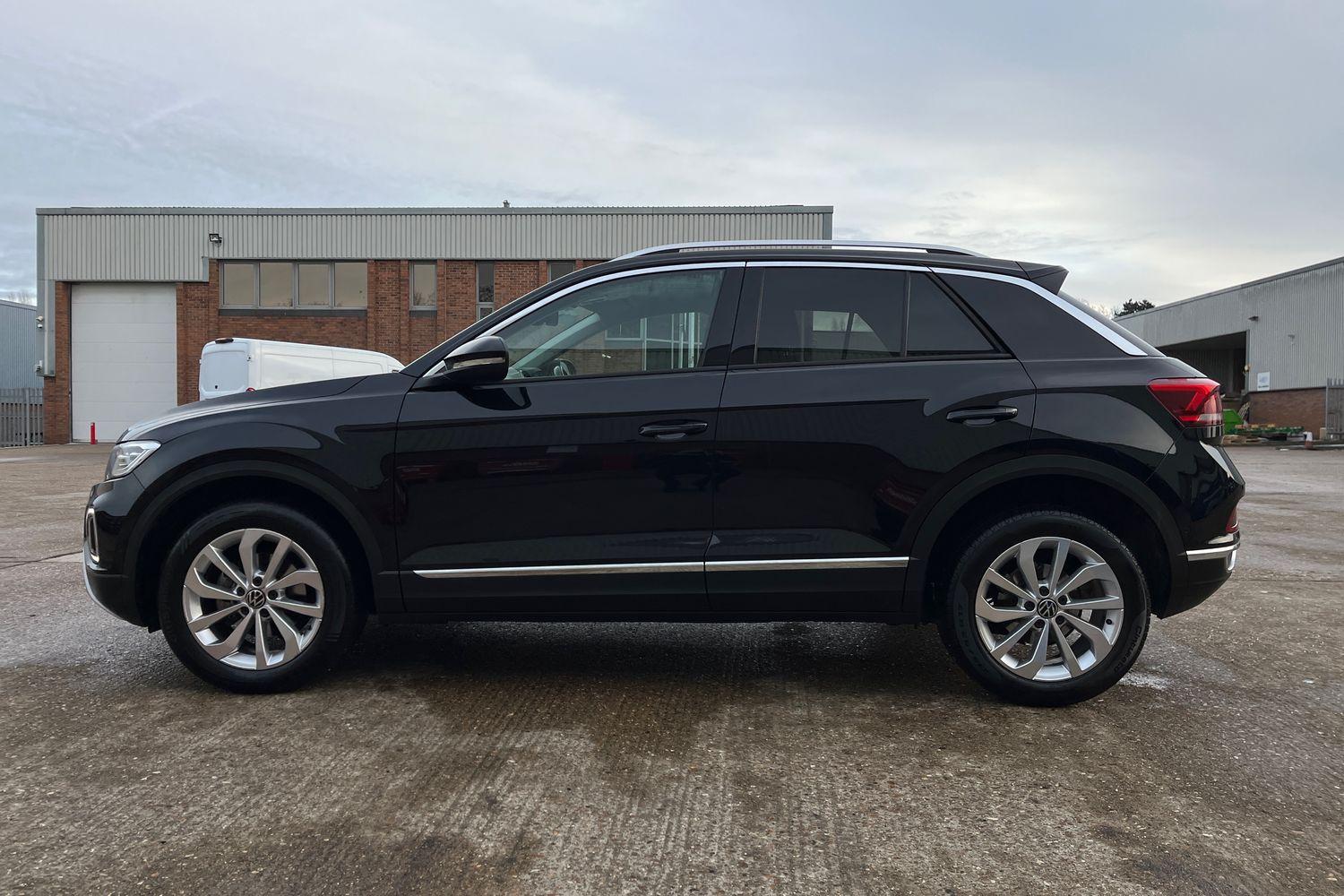 Volkswagen T-Roc Photo 22