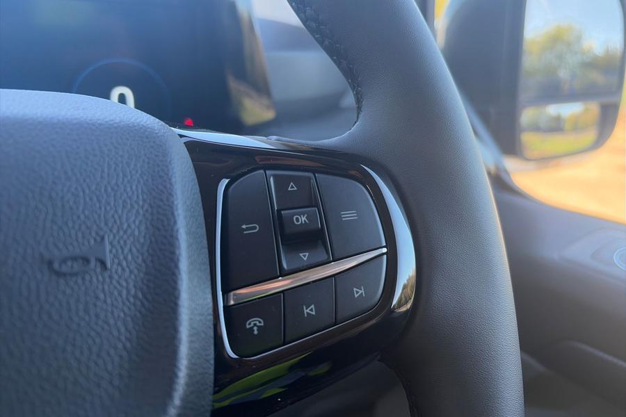Ford TRANSIT CUSTOM Photo autoimg-c22ca668559cdfedad30ebd944fe820fcbb7418b.jpg