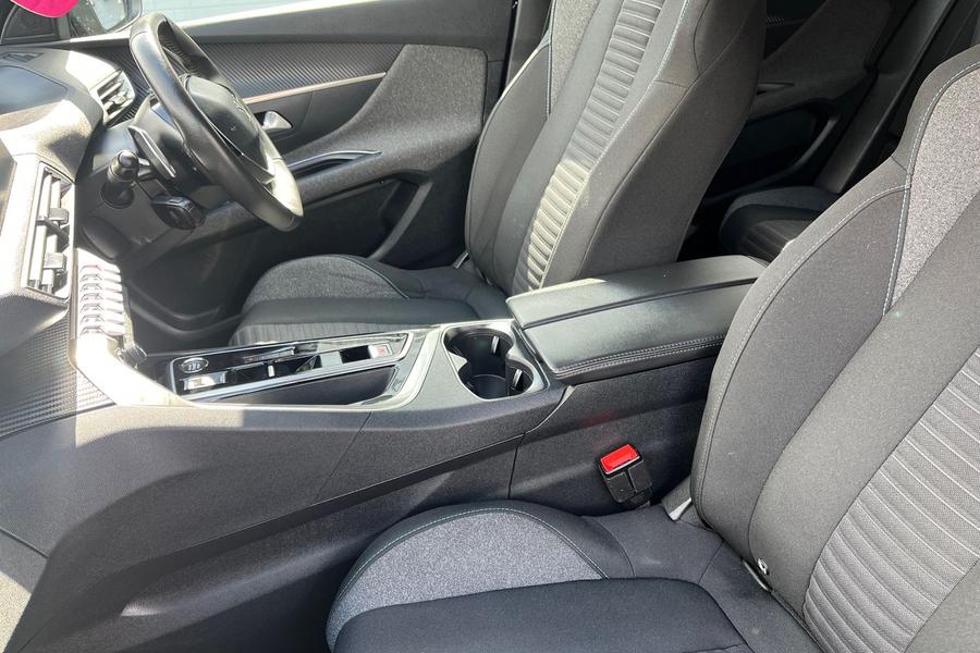 Peugeot 3008 Photo autoimg-c23202af63247f87b4184ed553324d8e2f4fd271.jpg