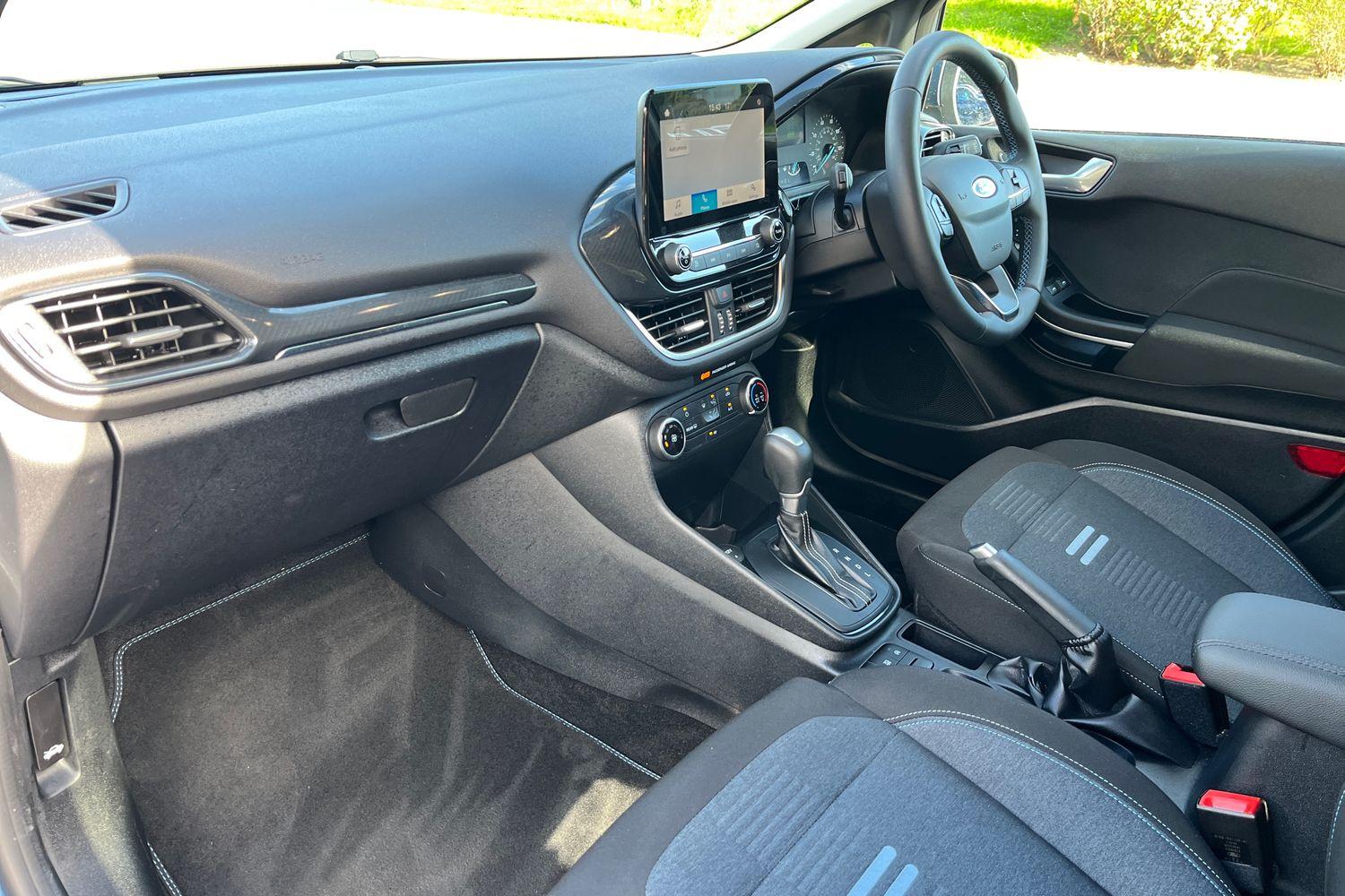 Ford Fiesta Photo 17