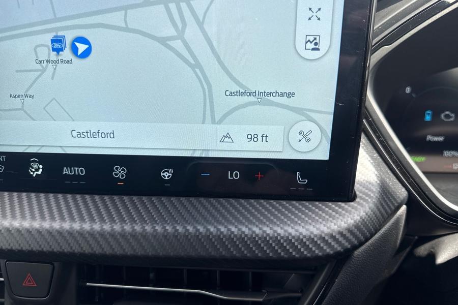 Ford KUGA Photo autoimg-c237a3ab7c96702c76afd39be83c3bd18ce0eb47.jpg