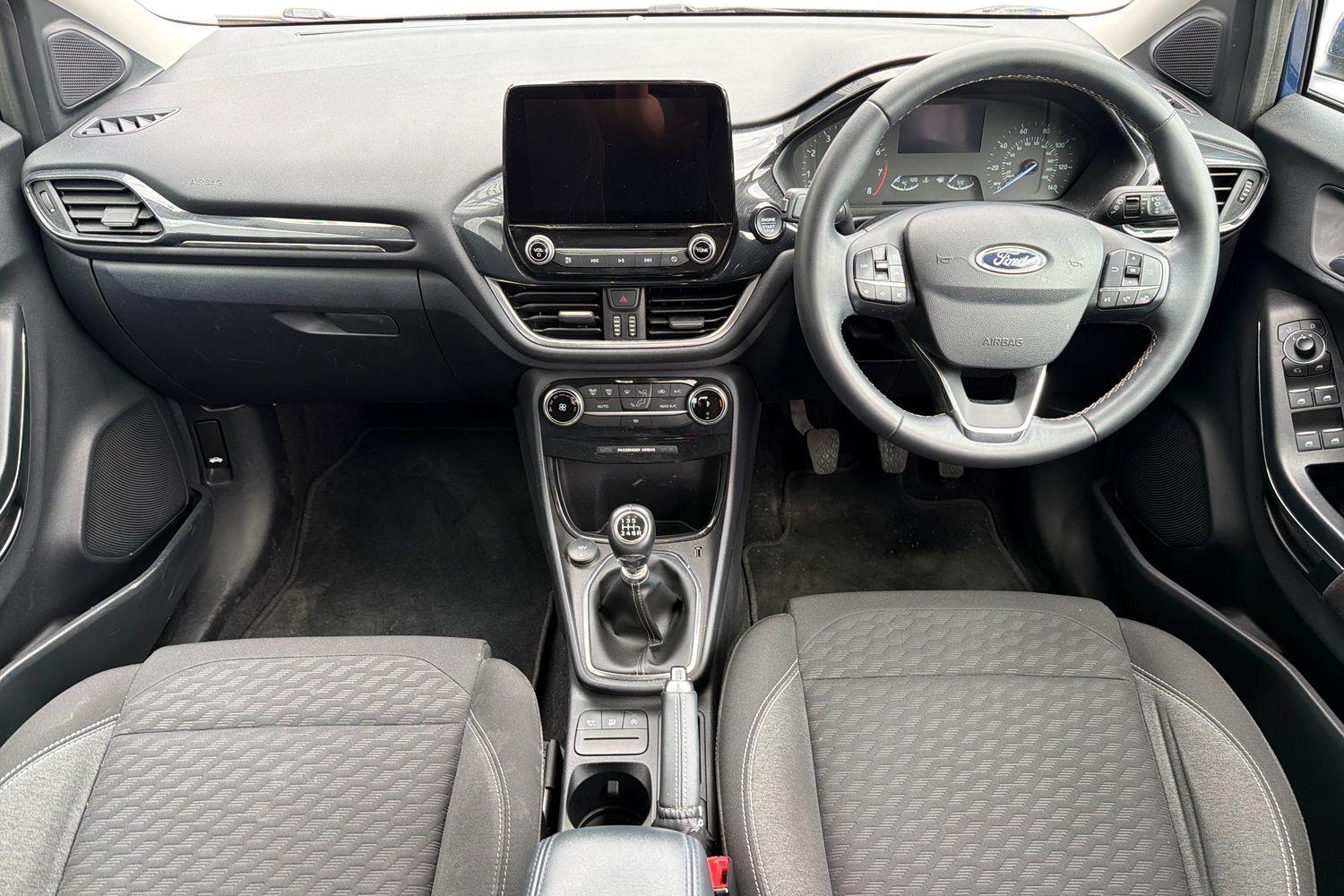 Ford PUMA Photo 9