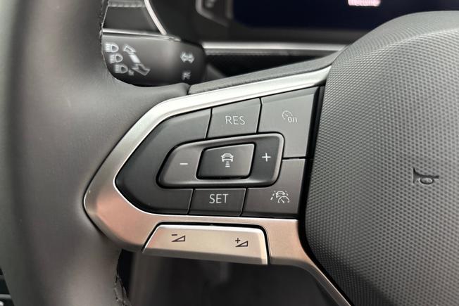 VOLKSWAGEN T-Cross Photo 16