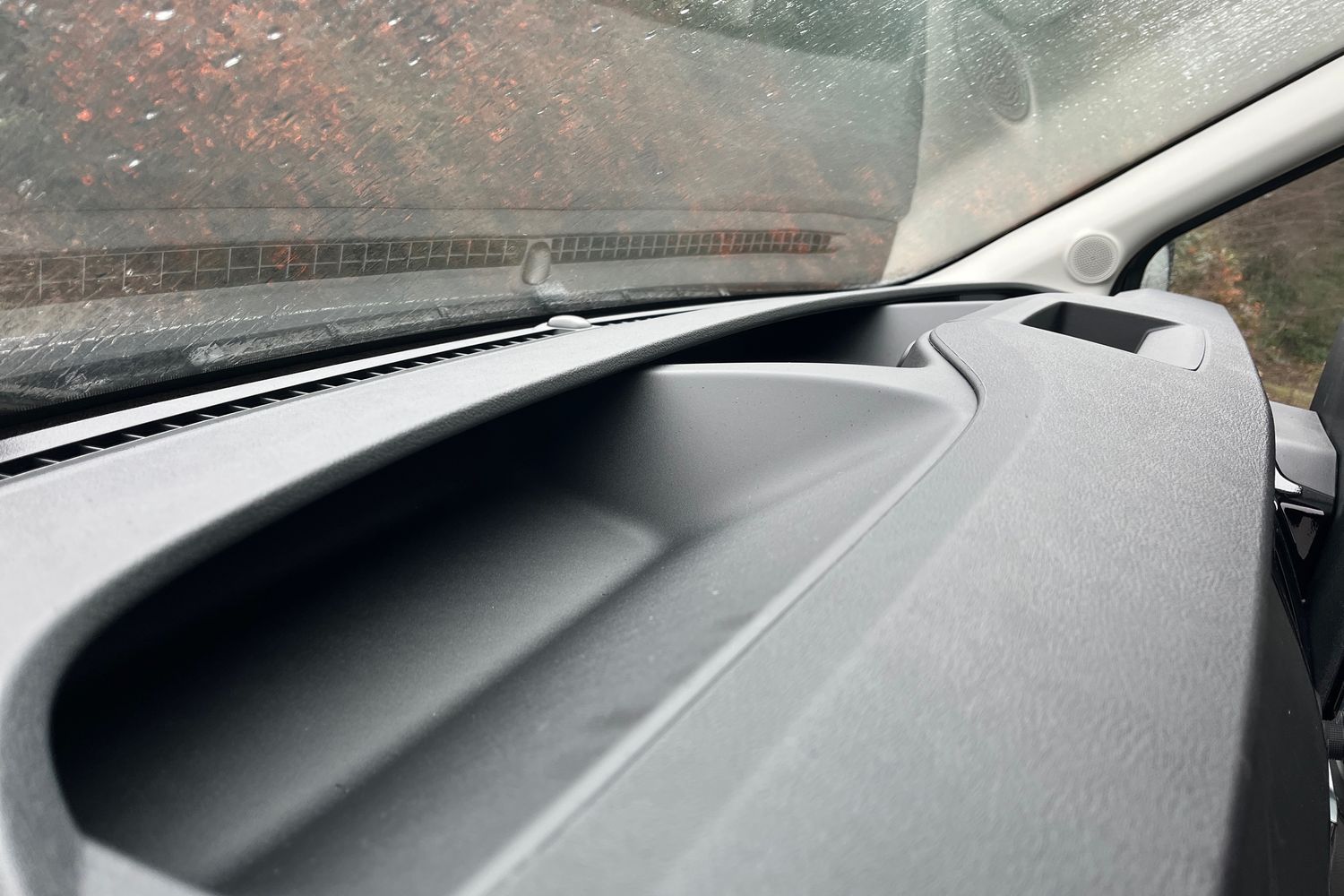 Ford E-TRANSIT Photo 14