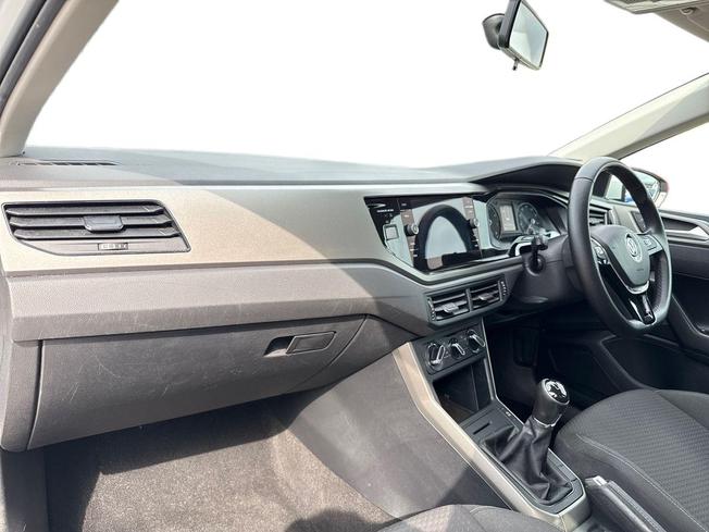 Volkswagen Polo Photo 2