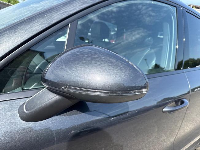 PORSCHE Macan Photo 20