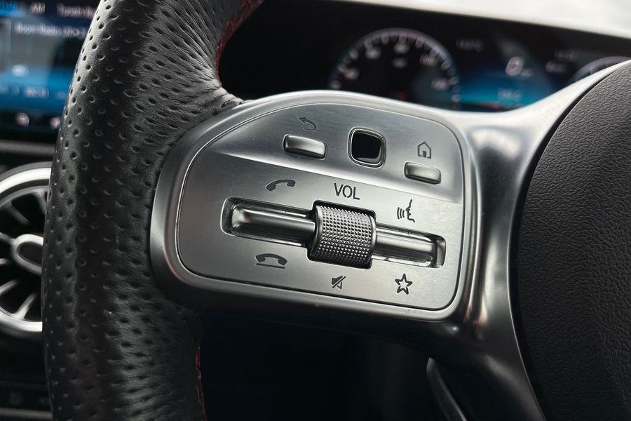 Mercedes-Benz A Class Photo autoimg-c24dda69f96e294d9e8c942b794ede48fde56dc9.jpg