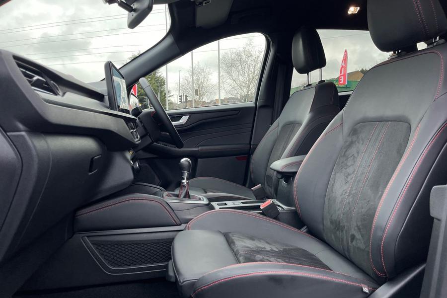 Ford Kuga Photo autoimg-c25b455658e00900afdb73bca8a771783f398db6.jpg