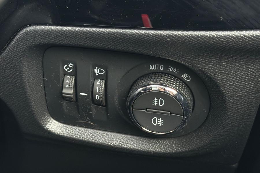 Vauxhall CORSA Photo autoimg-c25f19be64ca40acda43eb06f89e7c642dd66802.jpg