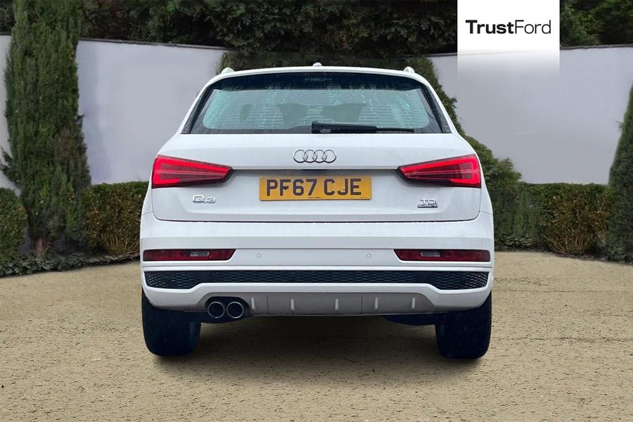 Audi Q3 Photo autoimg-c261fe6e87557c1aee54b5907e60d7a4af9dd35d.jpg