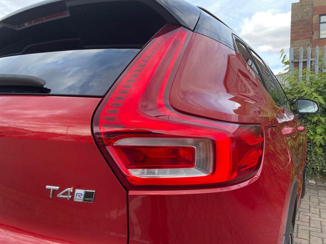 VOLVO XC40 Photo 18