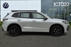VOLKSWAGEN Tiguan Photo 4
