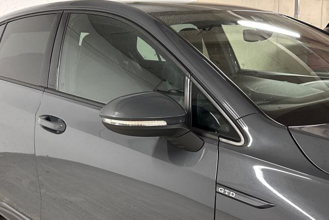 VOLKSWAGEN Golf Photo 20